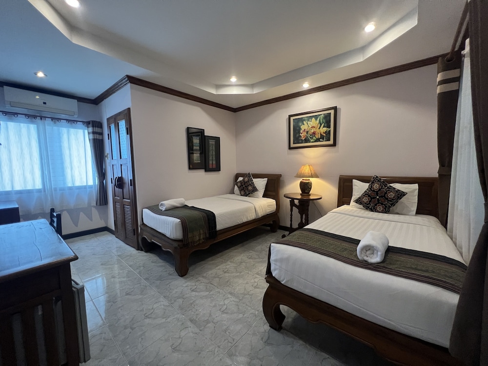 STANDARD, TWIN BEDS