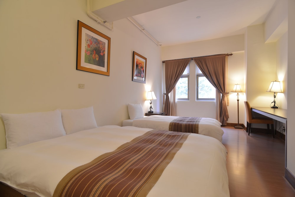 ROOM, TRIPLE