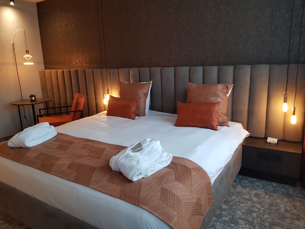 Congres Hotel Van Der Valk Mons 17/68