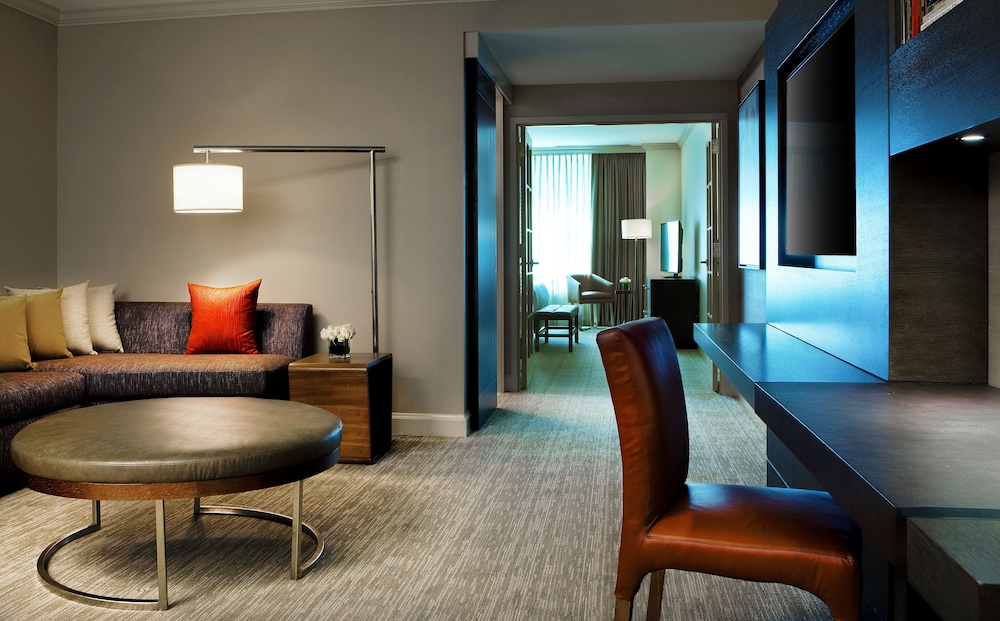 Hyatt Chicago Magnificent Mile Formerly Wyndham Chicago 33/68