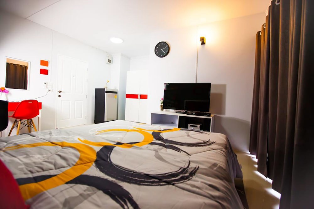 Room 9 Residence - Adult Only 35/43
