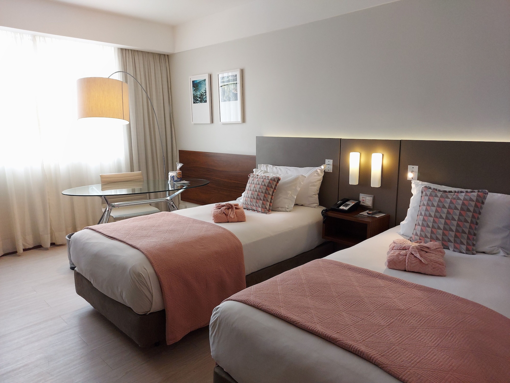 Executive, Suite, Twin Beds