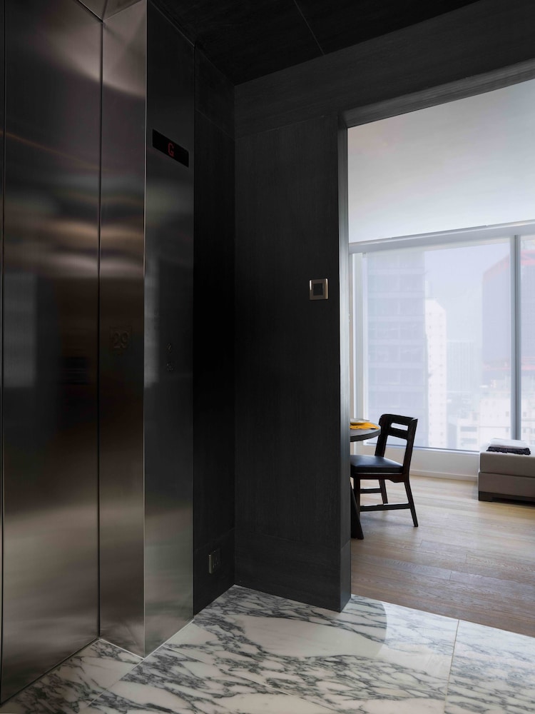 THE JERVOIS 35/50