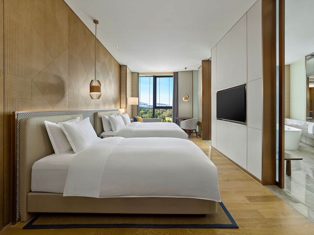 Hilton Hainan Ocean Flower Island 13/34