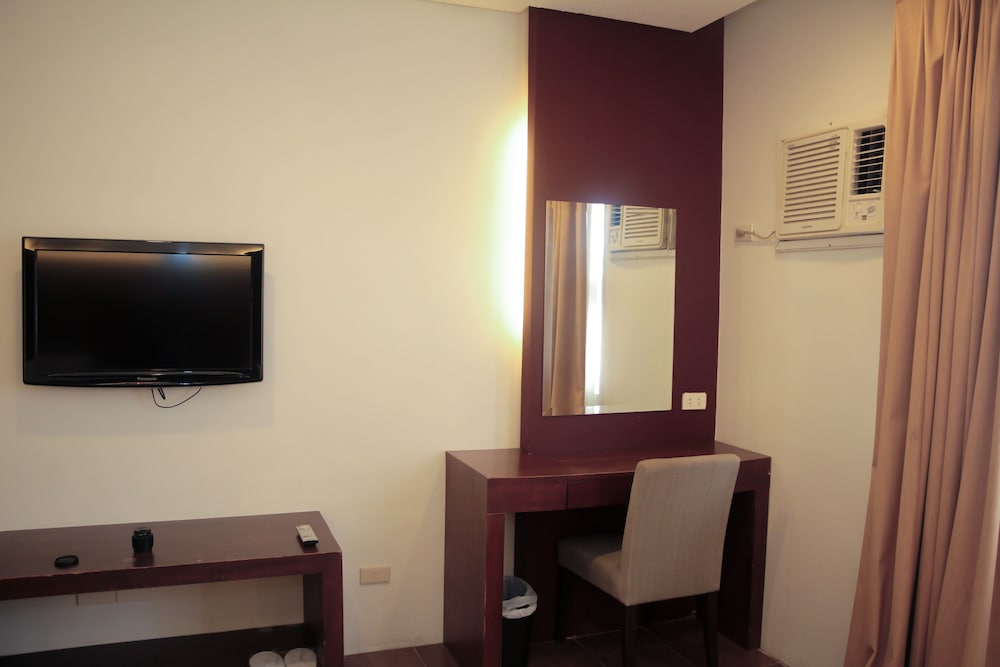 Casablanca Suites Near Airport 55/59