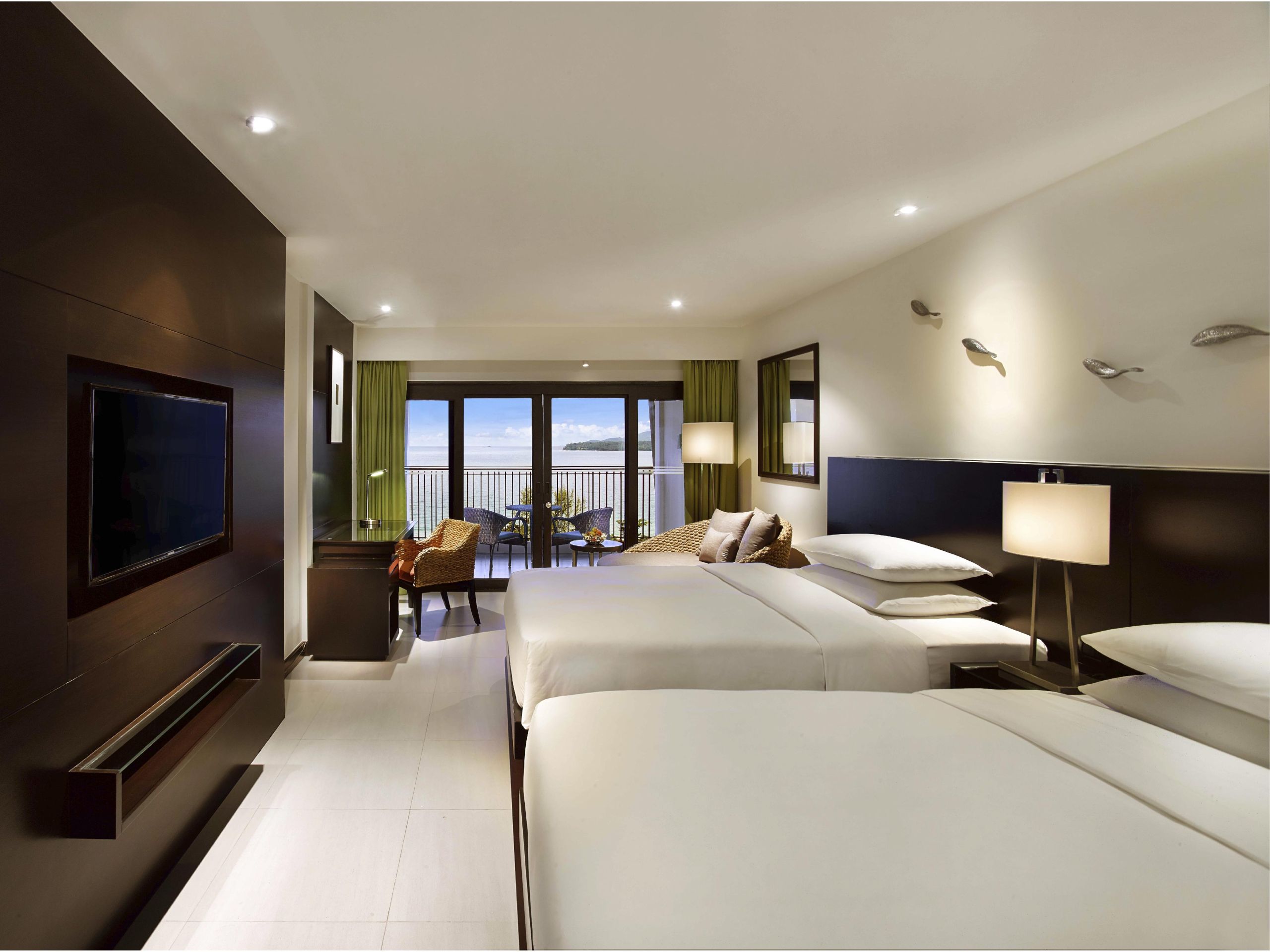KING/TWIN BED OCEAN VIEW