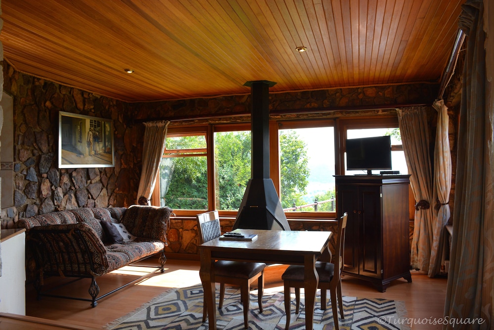 La Montagne Guest Lodge 27/50