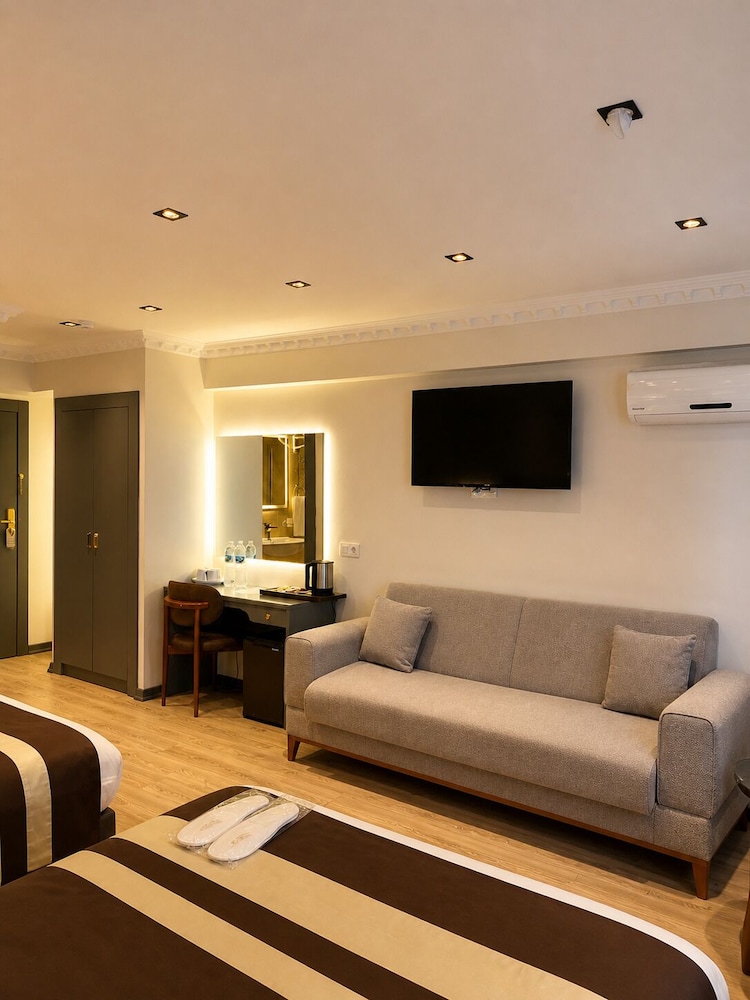 The Peraport Hotel 27/48