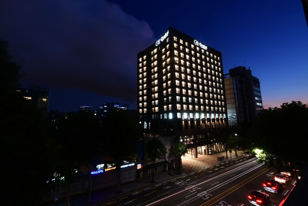 オラカイ大学路ホテル BWシグネチャーコレクション 写真5