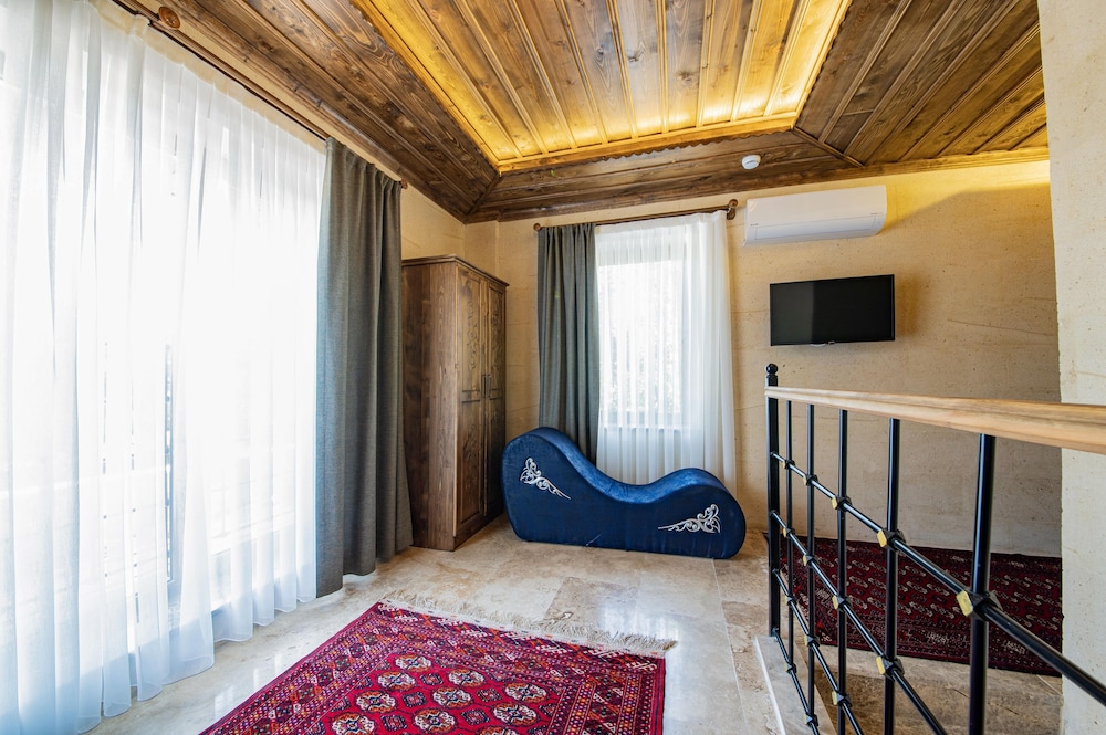 Remus Romulus Cappadocia 20/50