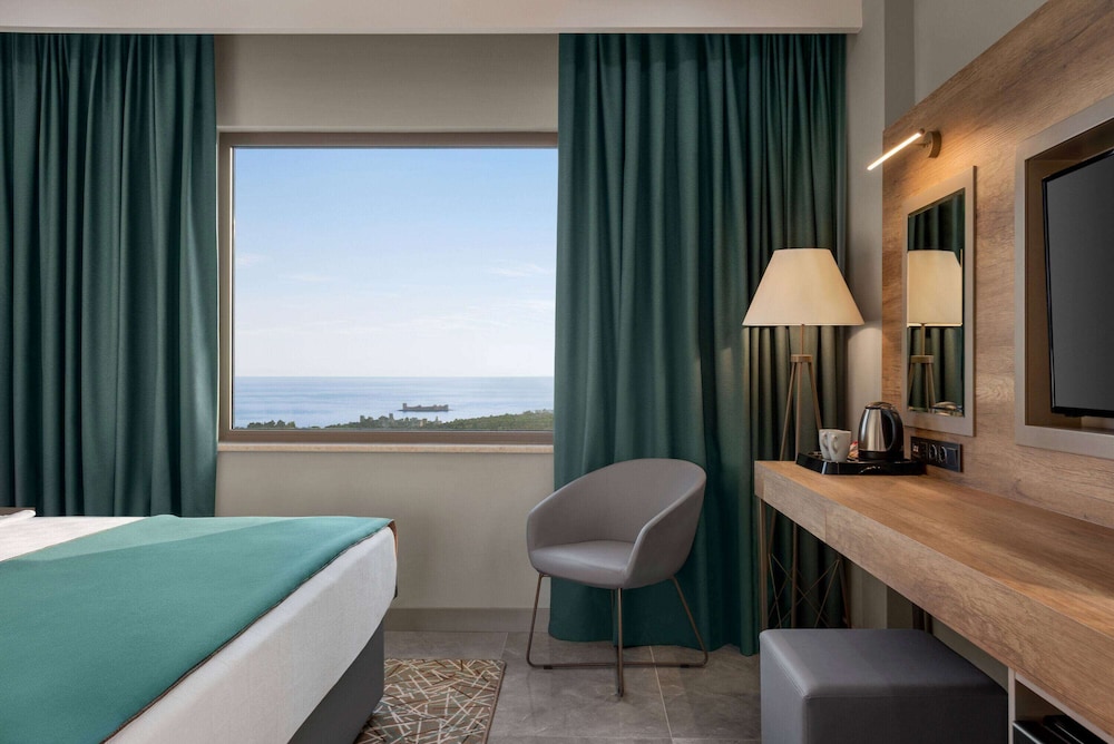 Ramada Resort By Wyndham Kizkalesi 13/50
