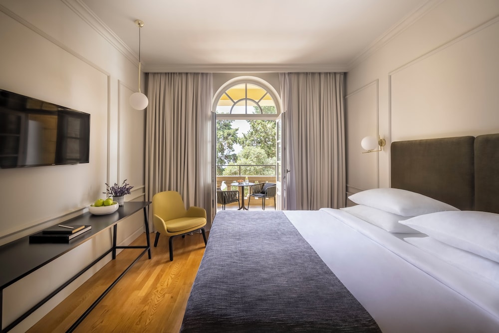 Superior, King and Twin Beds, Sea Side, Balcony