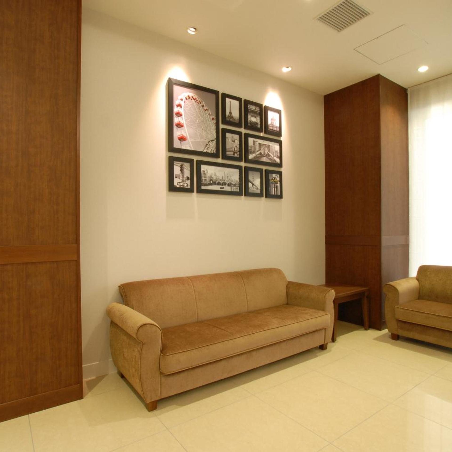 AB Hotel Komaki 28/29