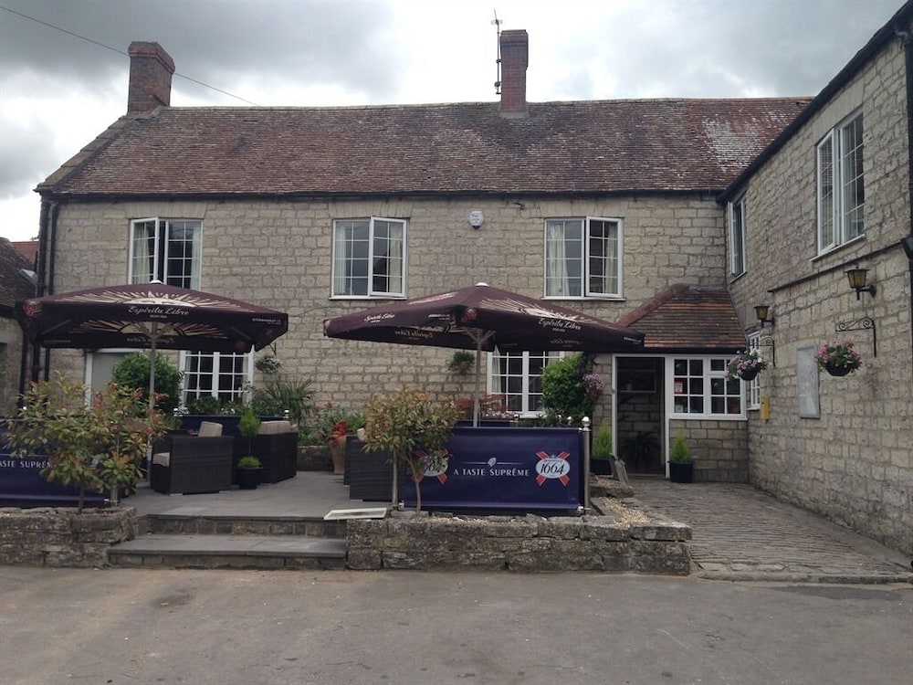 The Mildmay Arms 13/15