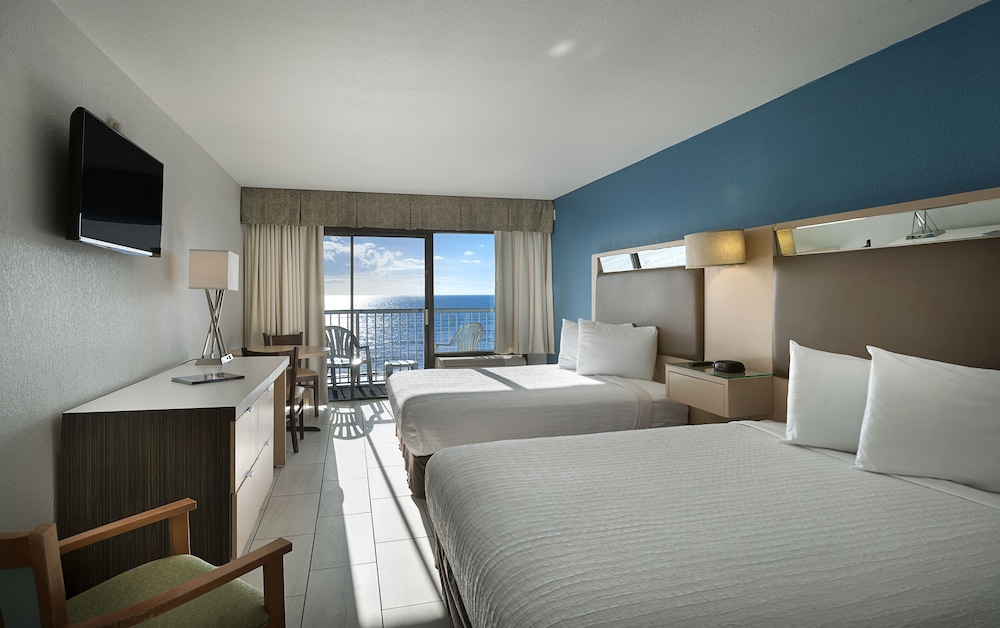 Captains Quarters Resort 18/72