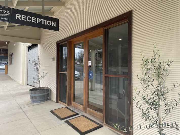 MILLTHORPE MOTEL 1/5