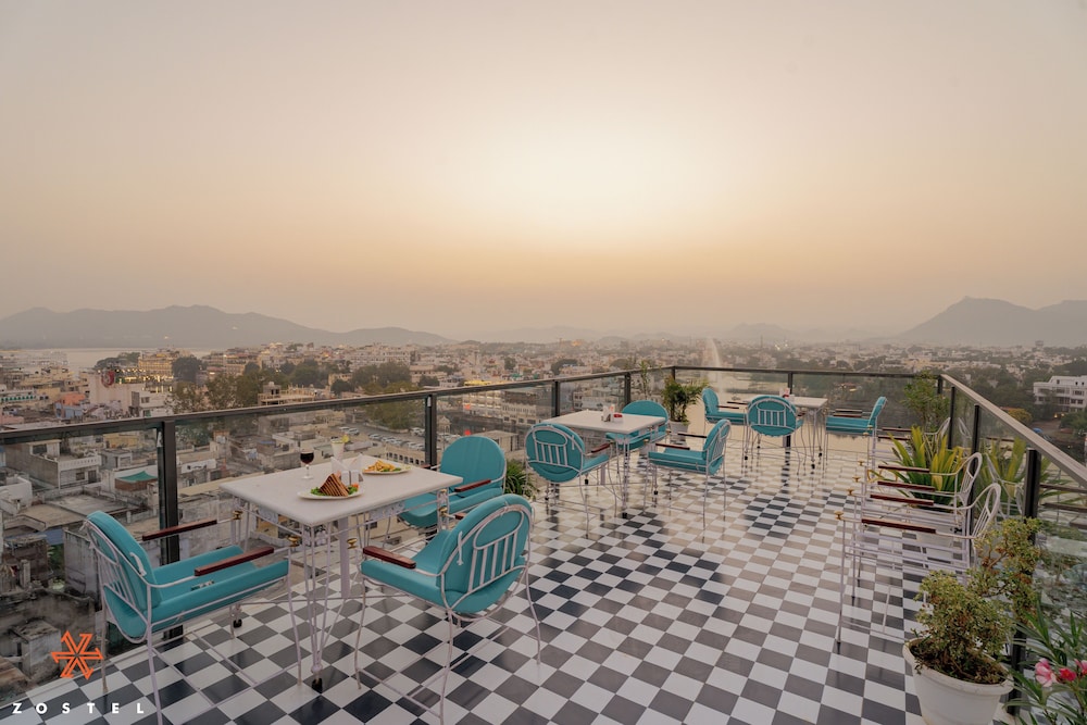 Zostel Udaipur 40/49