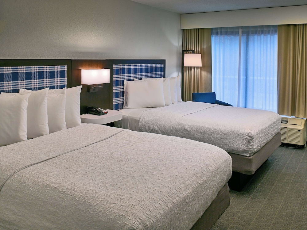 ROOM, 2 QUEEN BEDS, CREEK VIEW, BALCONY