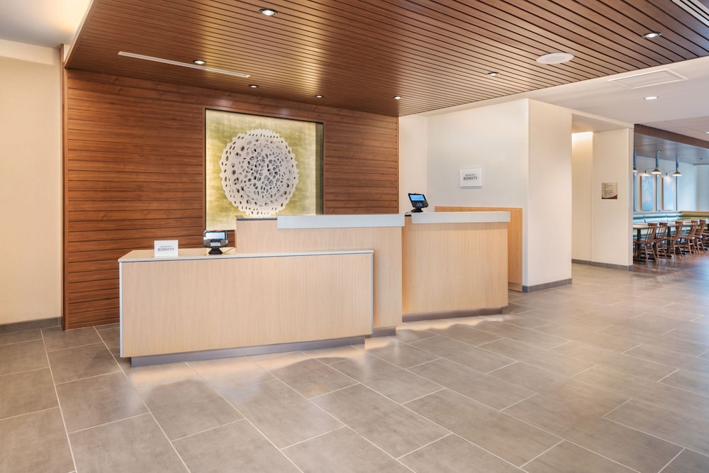 Fairfield Inn & Suites by Marriott Orlando at Millenia 1/30