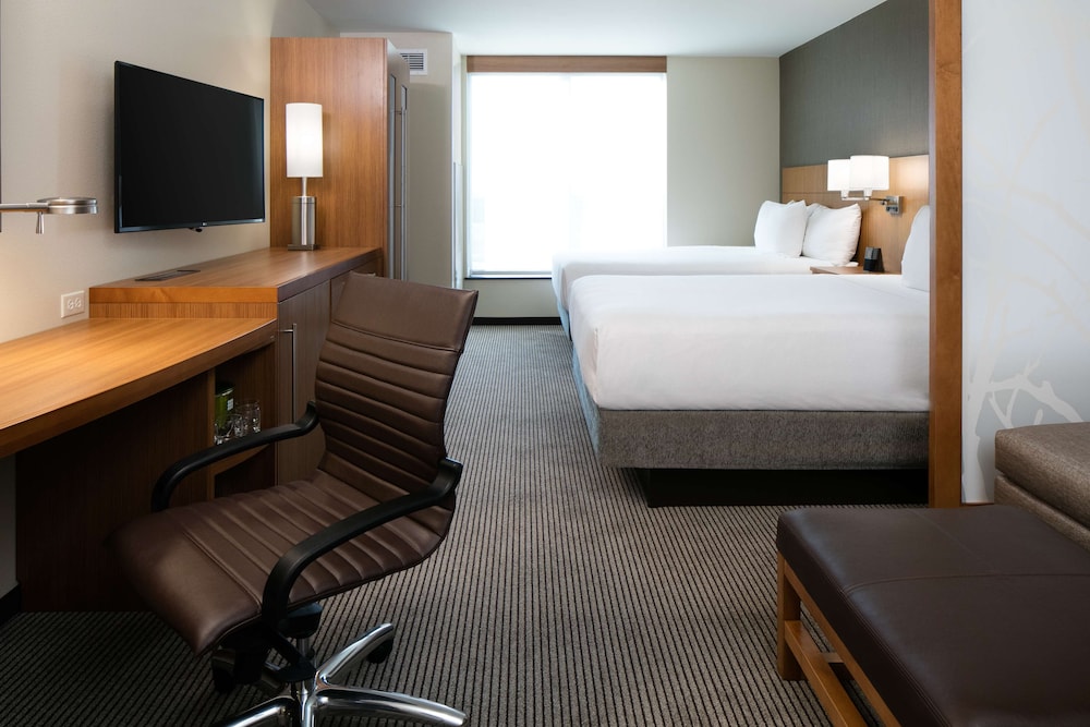 Hyatt Place Kansas City Lenexa City Center 12/56