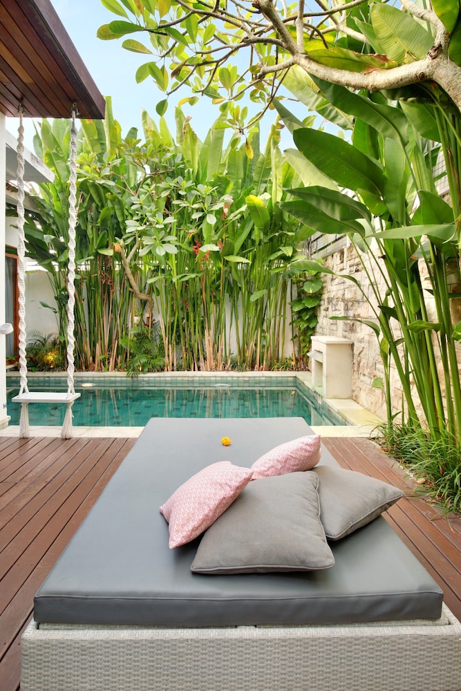 The Jimbaran Beach Villa by Ini Vie Hospitality 40/50