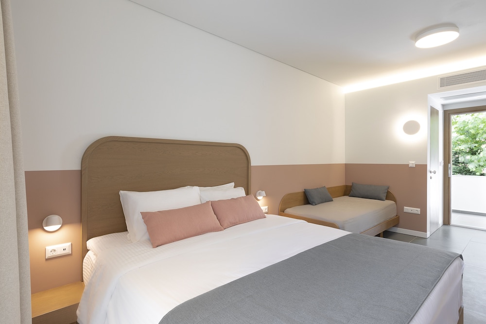 Mandraki Village Boutique Hotel 3/50