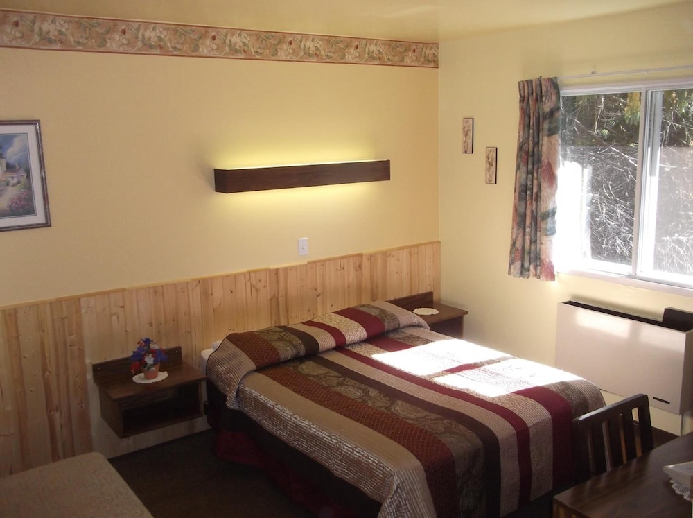 Auberge Mountain View Inn 6/32