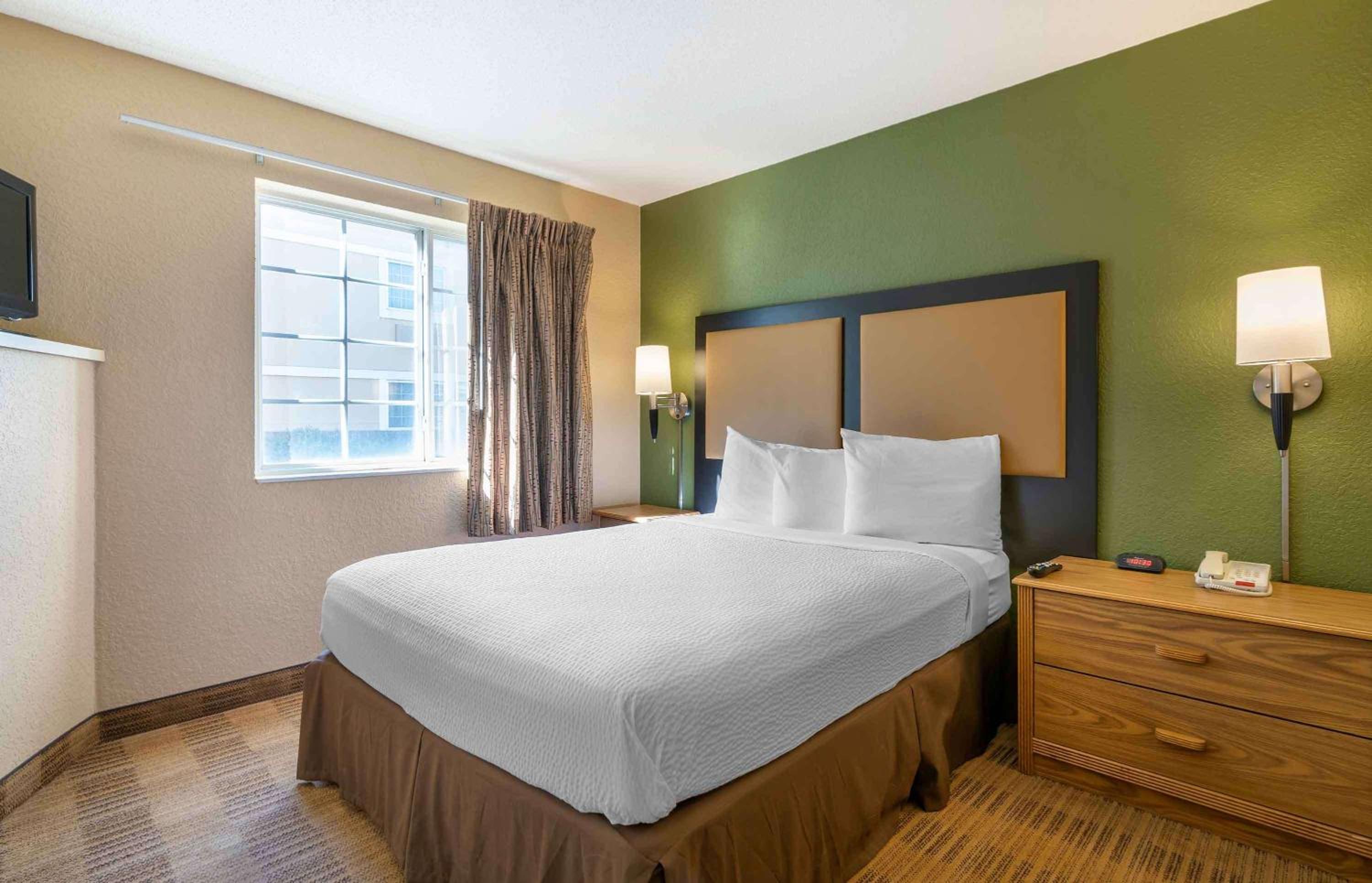 جناح بسرير كوين بغرفة نوم واحدة، Extended Stay America - Louisville - Alliant Avenue 3/10