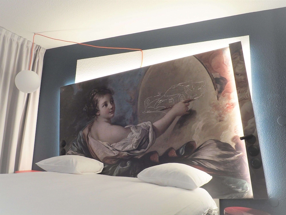 ibis Styles Le Mans Centre Gare 10/73