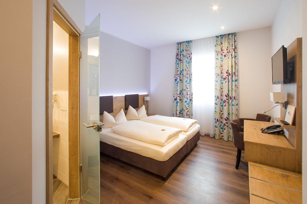 Hotel Gastehaus Bauer garni 20/50