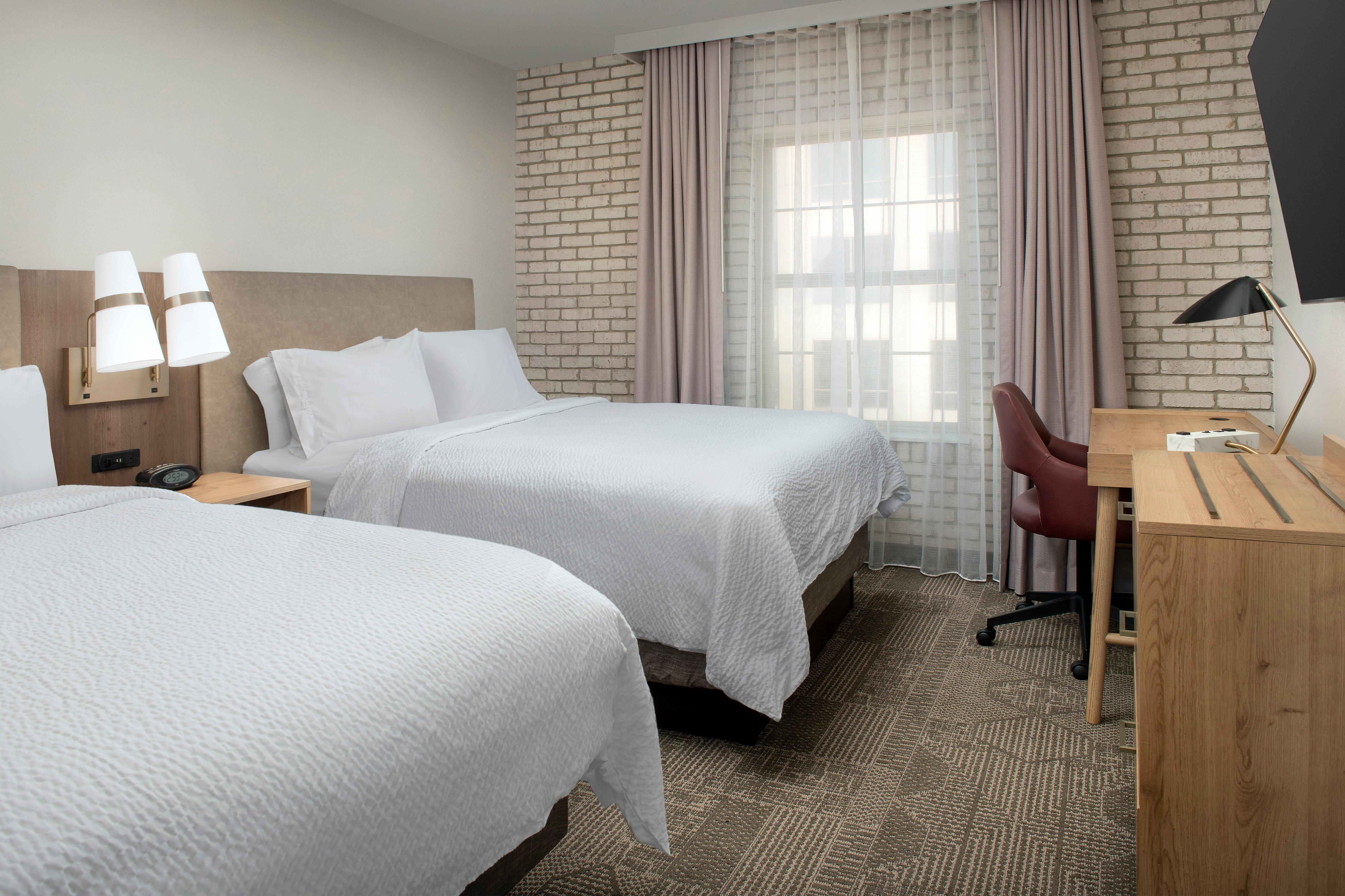 1 Bedroom, Suite, 2 Queen Beds, Accessible