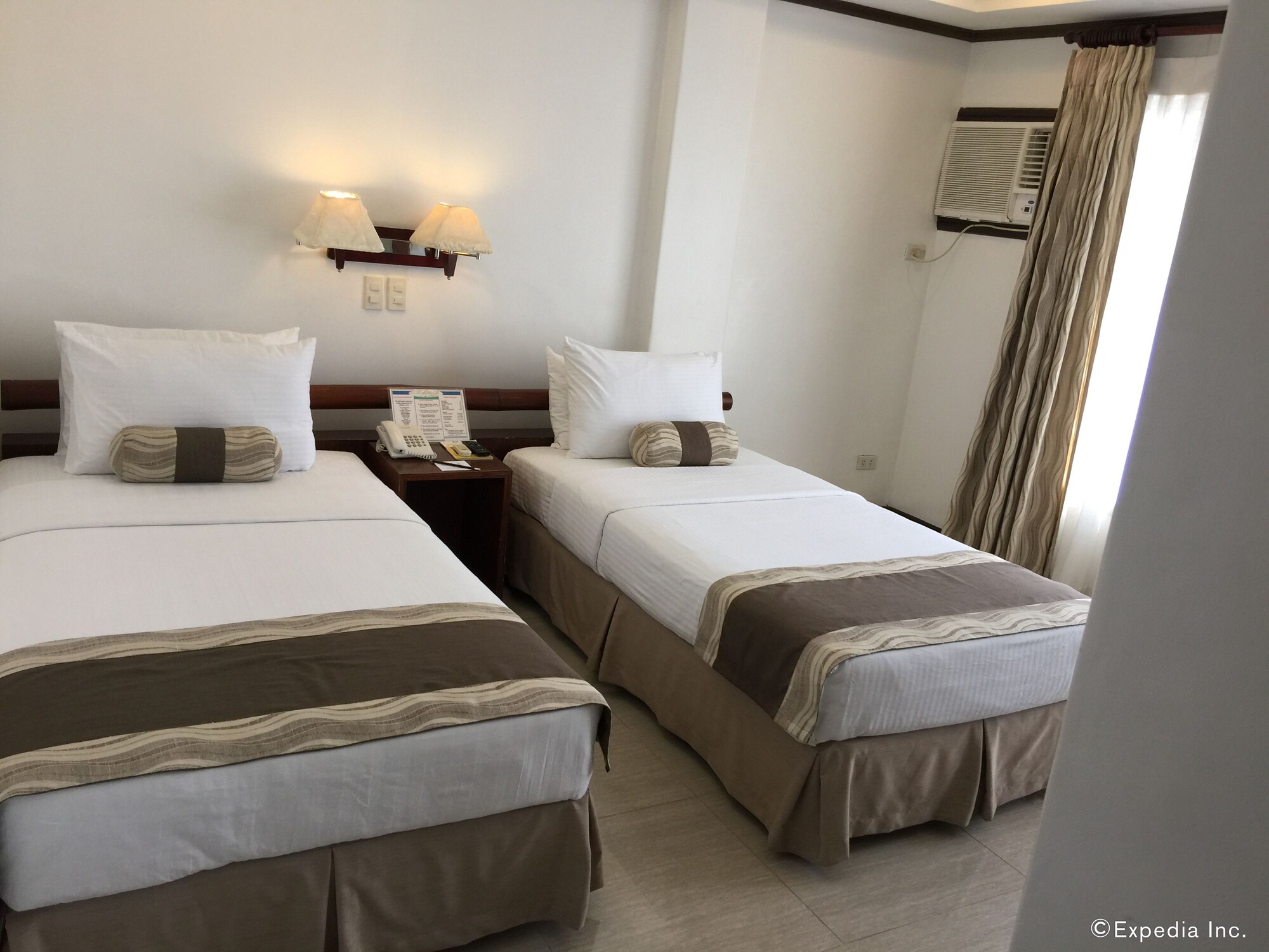 Premier, Suite, Twin Beds