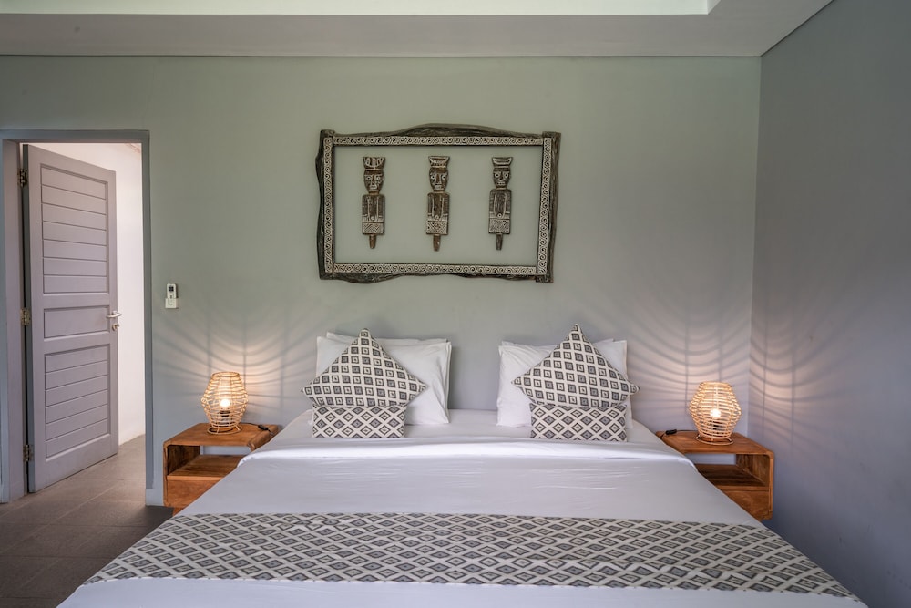 Villa Nahema 8/50