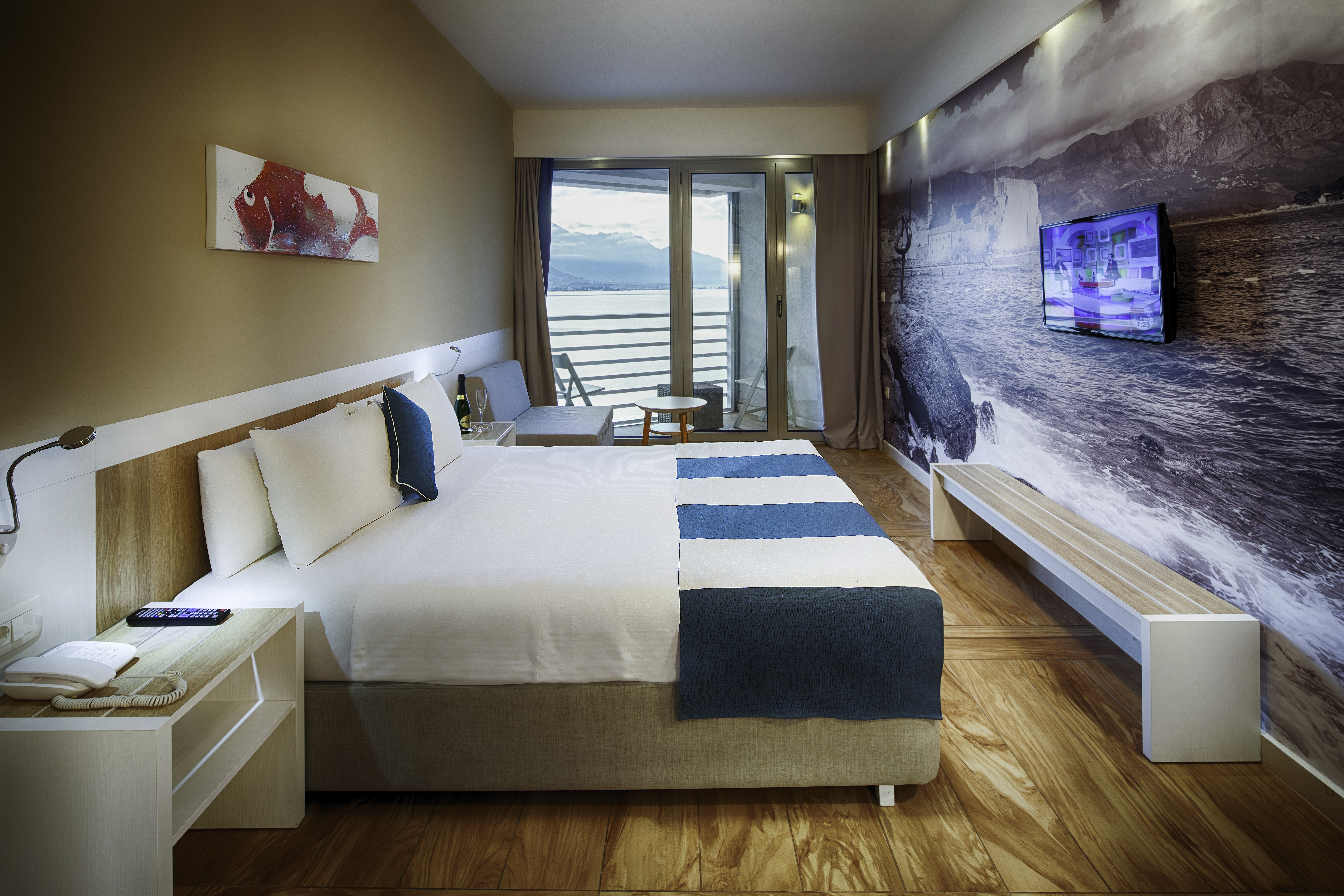 Room at Carine Hotel Delfin, BIJELA