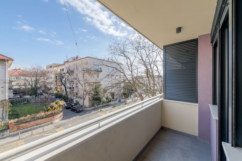 Lichia Amia Luxe Rooms 2/21