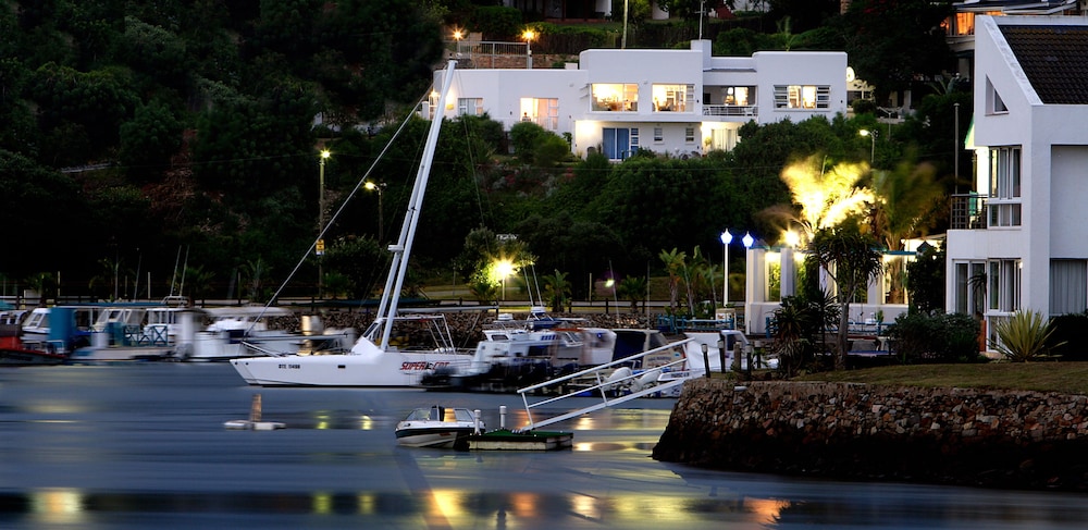 Dockside Guest House 18/27