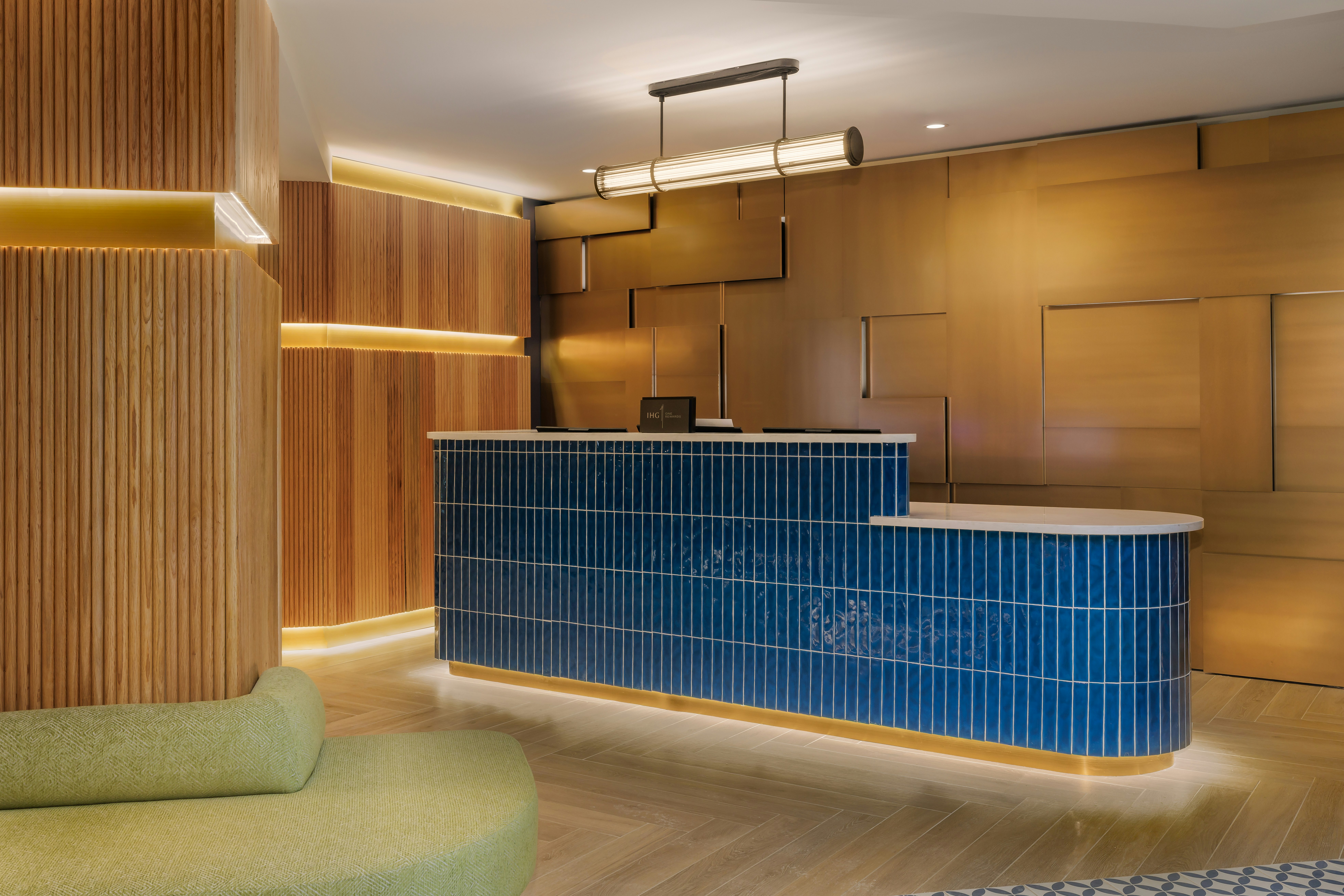 Troy Inn & Suites 15/50