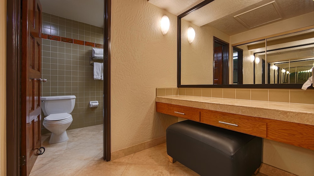 Best Western Pine Tree Motel 13/35