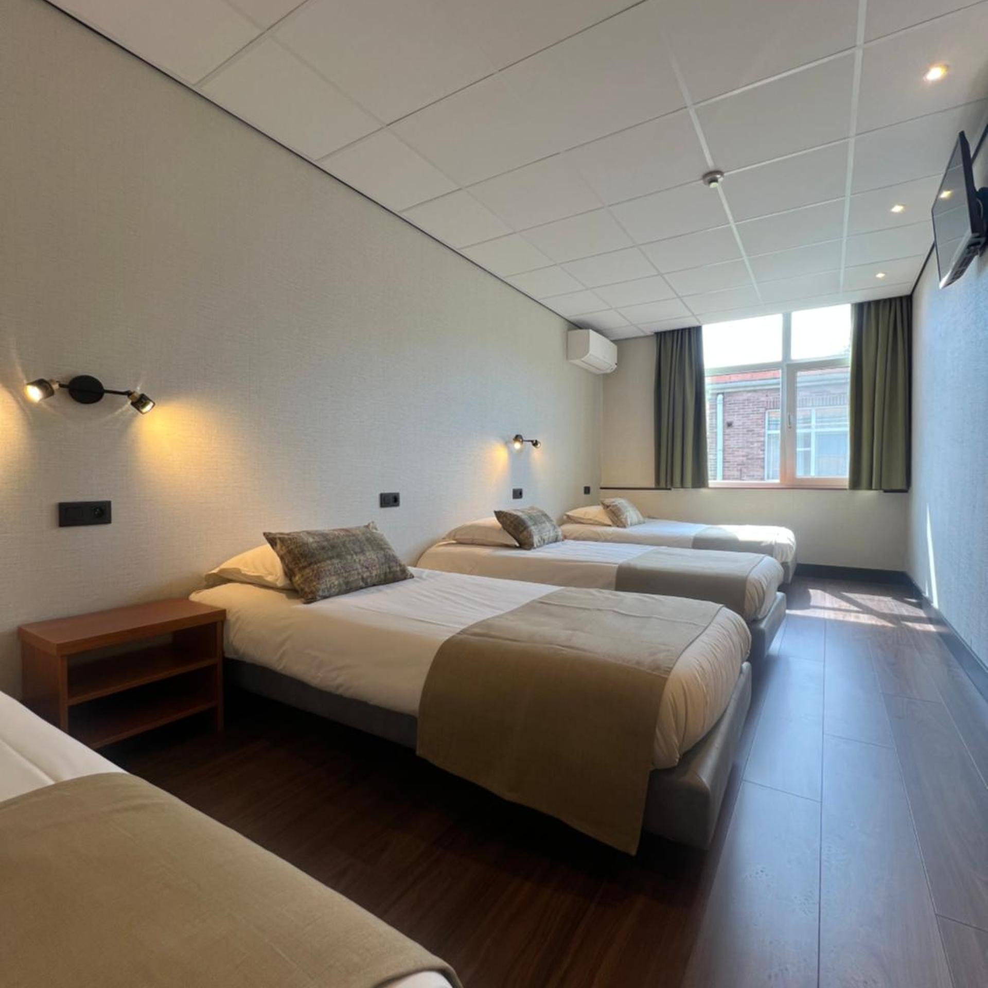 Hotel De Venne 16/50