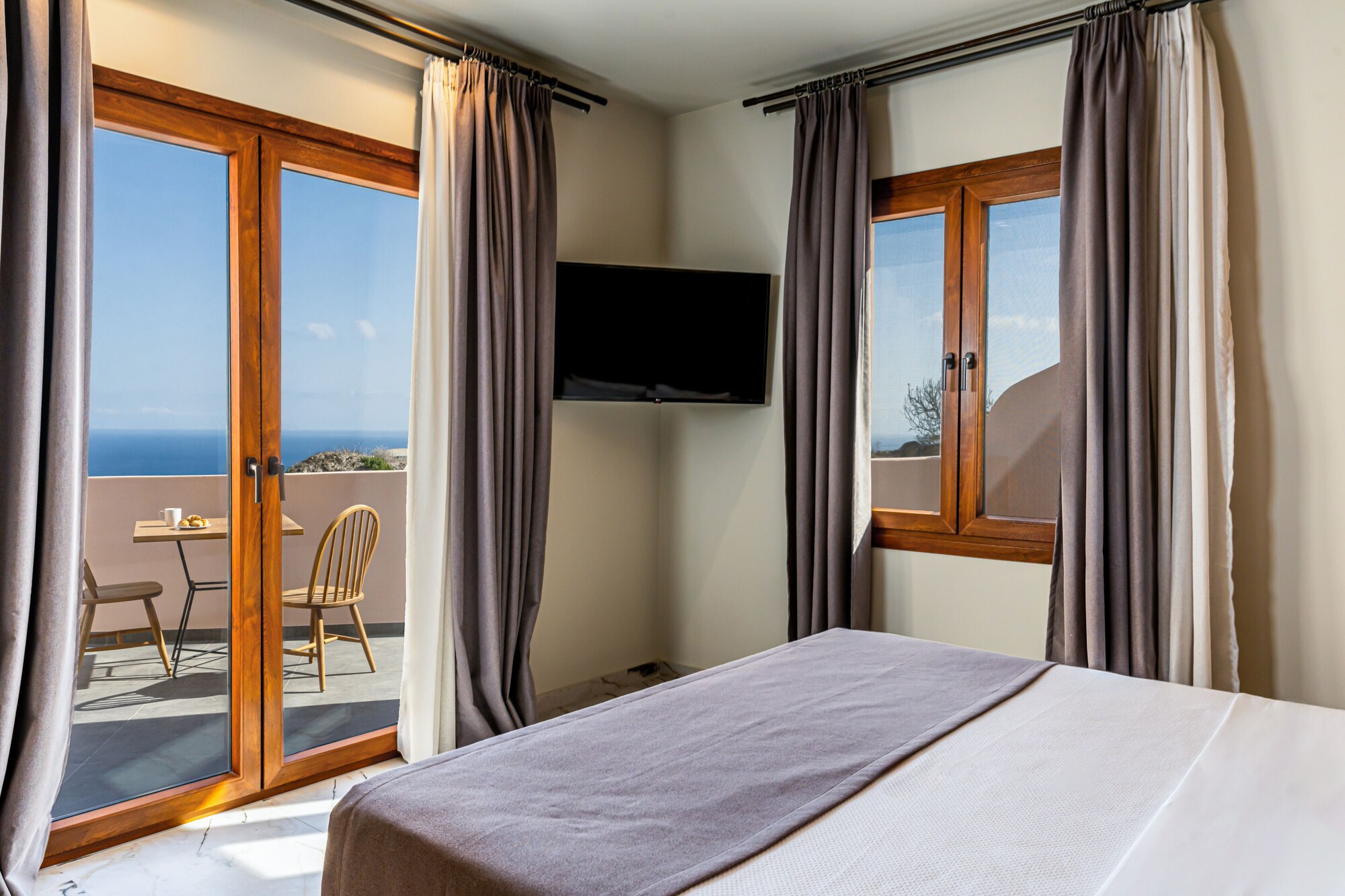 LUXURY, DOUBLE BED
