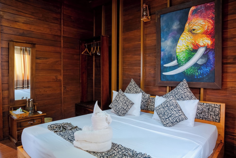Leopard Nest Luxury Campsite 16/50
