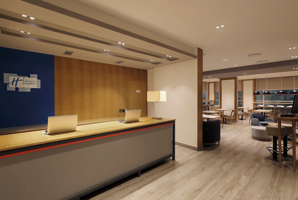 Holiday Inn Express Pune Pimpri 7/49