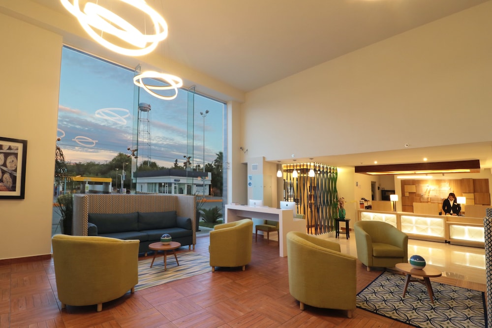 Holiday Inn Express Piedras Negras 40/72