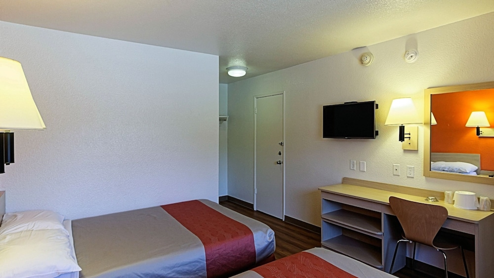 Motel6 Chico, CA 26/39