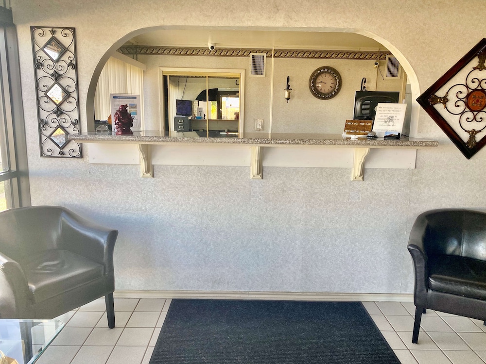 Apple Tree Inn 39/39