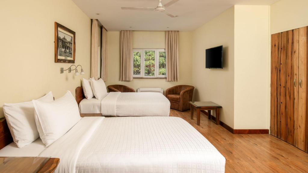 Standard, Twin Beds