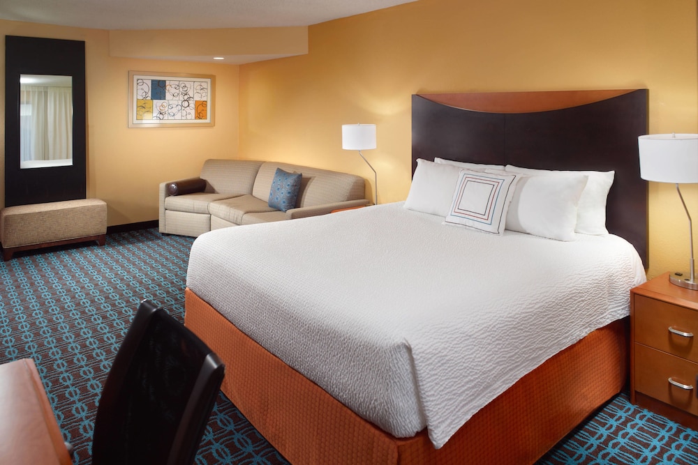 Fairfield Inn & Suites Clarksville 9/21
