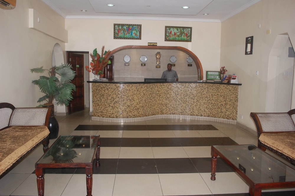 Regency Park Hotel Mombasa 7/42