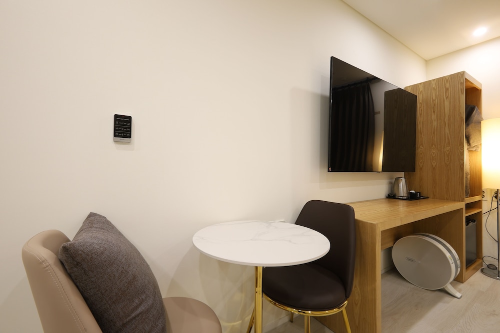 TRT Hotel 32/50