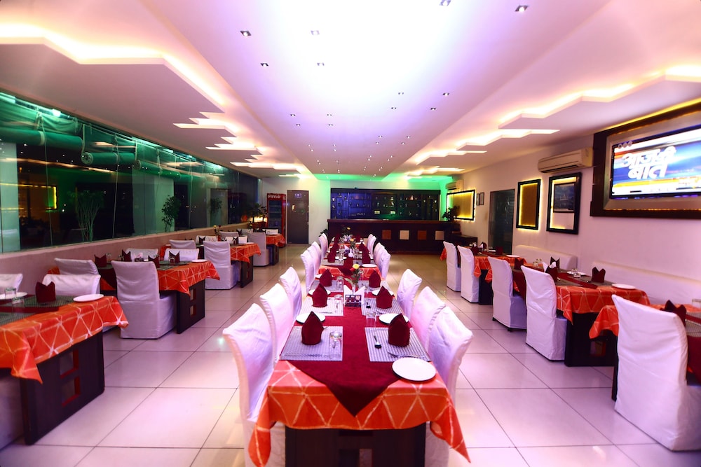 Hotel Taj Inn 47/64